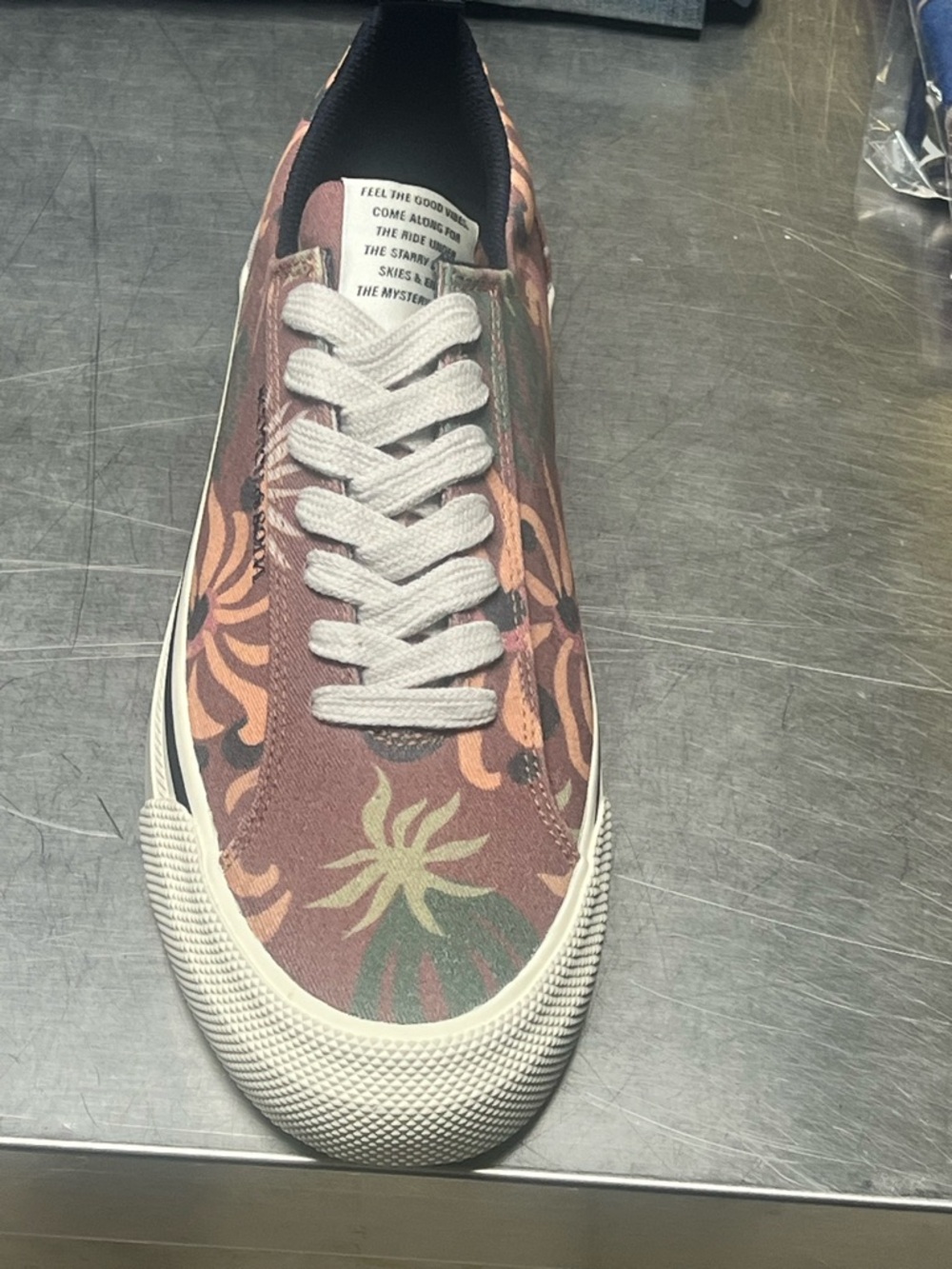 Scotch & Soda Sneakers Vivex Size 42EU New
- Rust Brown